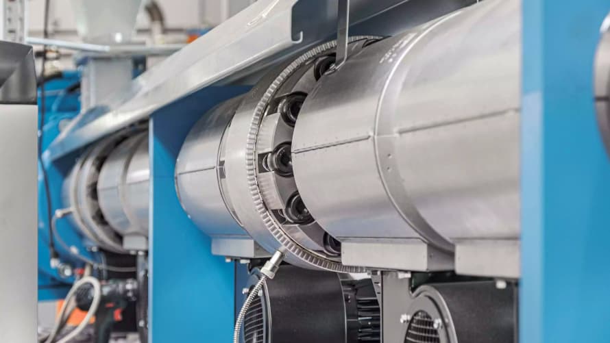 Plastic extruder