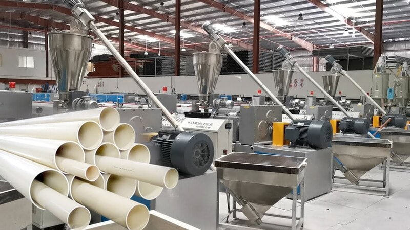 Molding and Cooling PVC Pipes Molding and Cooling PVC Pipes